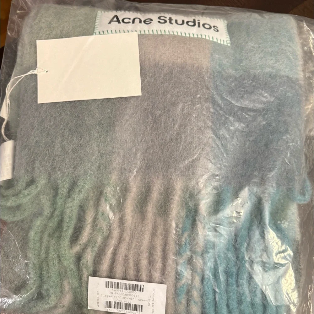 NWT Acne Studios Pastel Multi-Color Cozy Scarf - Picture 5 of 10
